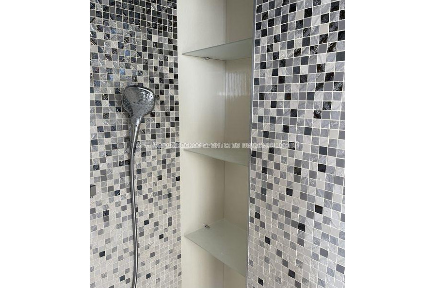 Продам квартиру, Героев Небесной сотни площ. , 1  ком., 57 м², евроремонт 