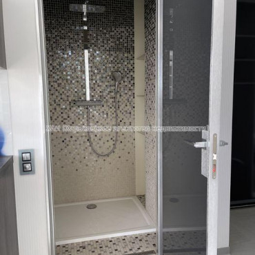 Продам квартиру, Героев Небесной сотни площ. , 1  ком., 57 м², евроремонт 
