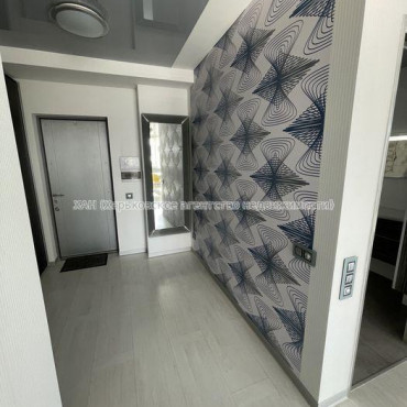 Продам квартиру, Героев Небесной сотни площ. , 1  ком., 57 м², евроремонт 