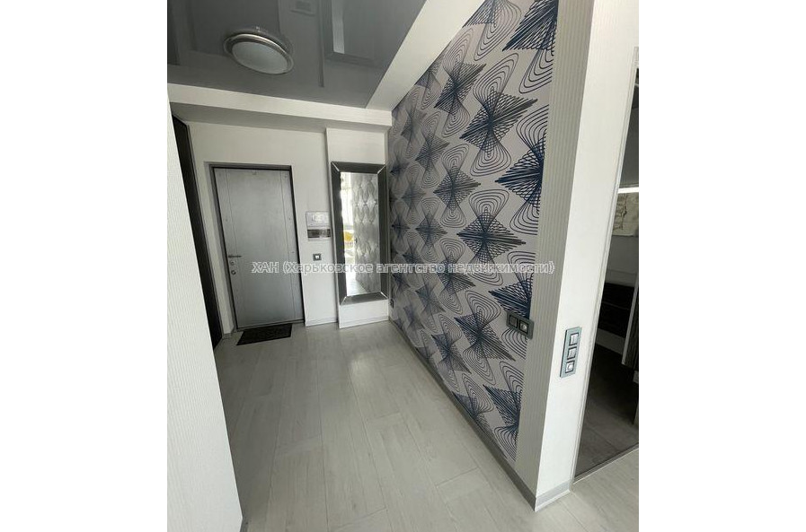 Продам квартиру, Героев Небесной сотни площ. , 1  ком., 57 м², евроремонт 