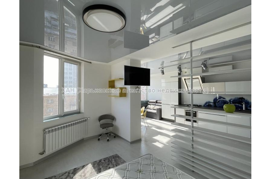 Продам квартиру, Героев Небесной сотни площ. , 1  ком., 57 м², евроремонт 