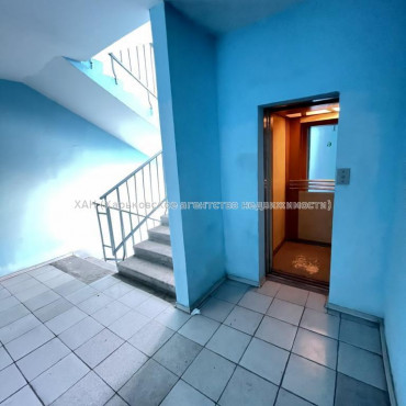 Продам квартиру, Героев Небесной сотни площ. , 1  ком., 57 м², евроремонт 