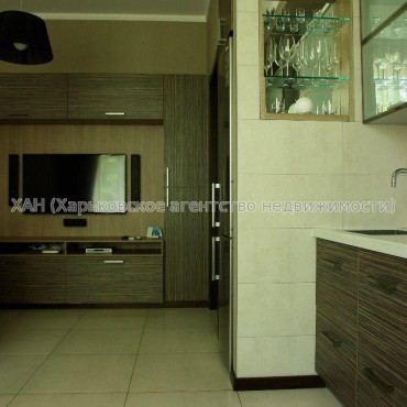 Продам квартиру, Сумская ул. , 2  ком., 53 м², евроремонт 