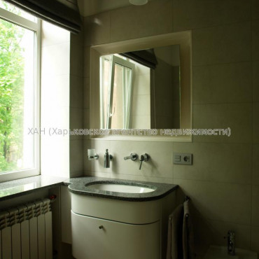 Продам квартиру, Сумская ул. , 2  ком., 53 м², евроремонт 