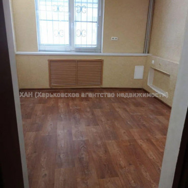 Продам будинок, Змиевская ул. , 160 м², 13 соток, косметический ремонт 