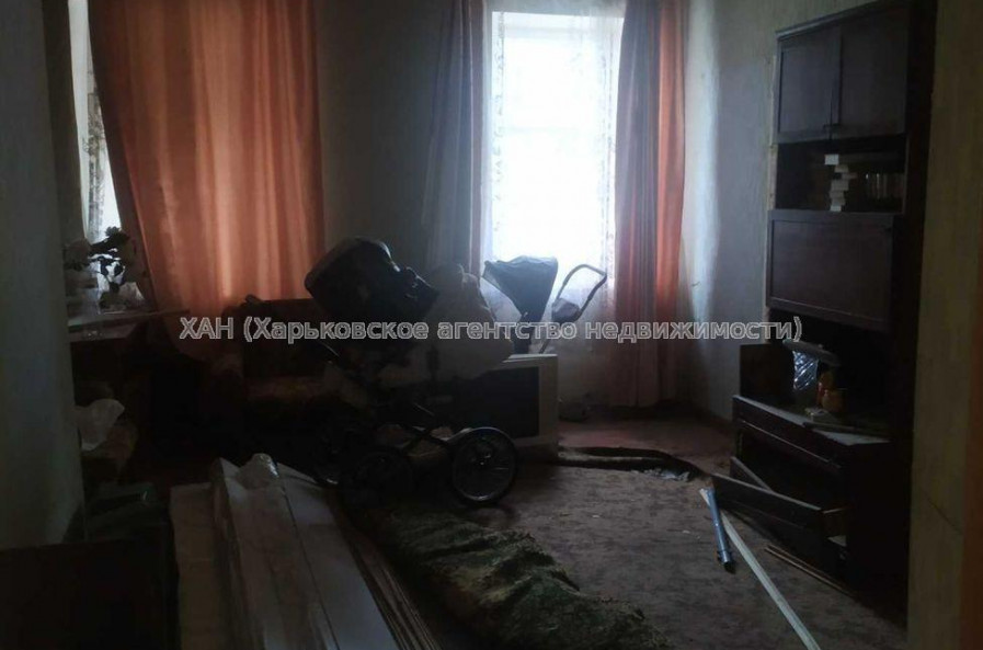 Продам квартиру, Воскресенская ул. , 14 , 1 кім., 33.50 м², советский ремонт 