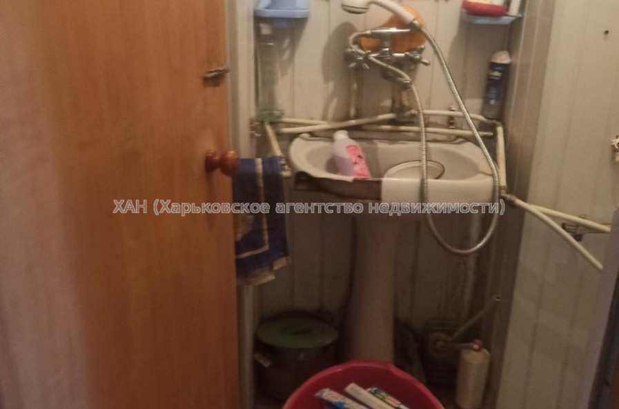 Продам квартиру, Воскресенская ул. , 14 , 1 кім., 33.50 м², советский ремонт 