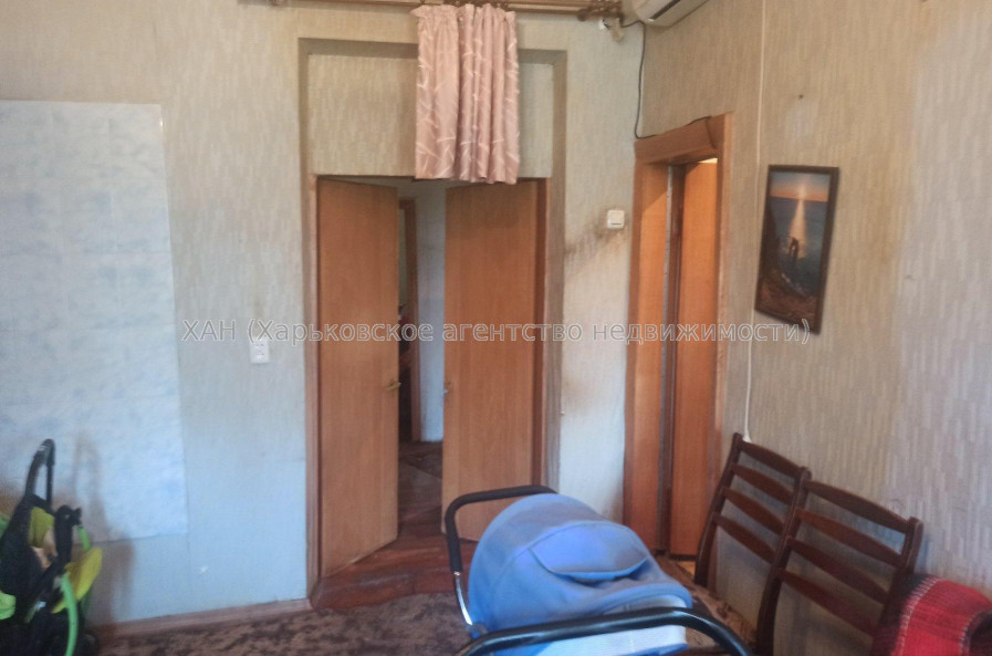 Продам квартиру, Воскресенская ул. , 14 , 1 кім., 33.50 м², советский ремонт 