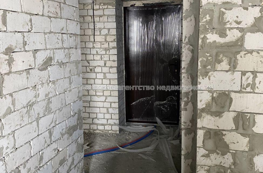 Продам квартиру, Полтавский Шлях ул. , 1 кім., 36 м², без внутренних работ 