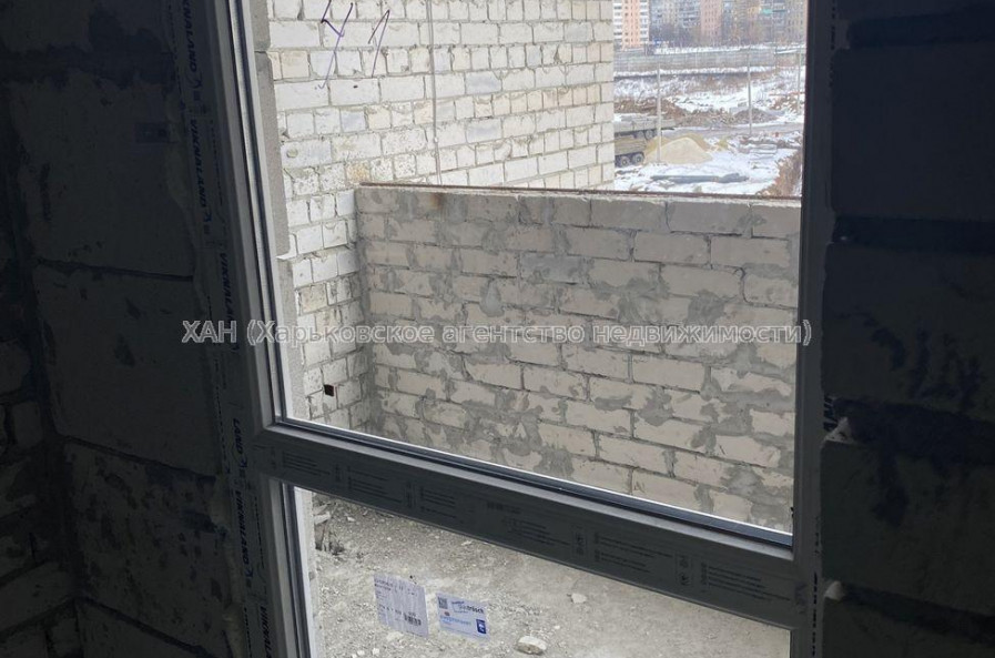 Продам квартиру, Полтавский Шлях ул. , 1 кім., 36 м², без внутренних работ 