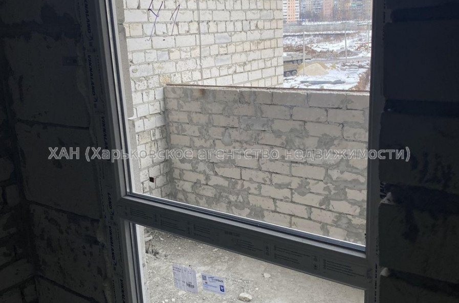 Продам квартиру, Полтавский Шлях ул. , 1  ком., 36 м², без внутренних работ 