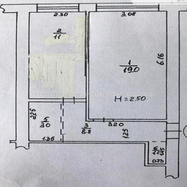 Продам квартиру, 23 Августа ул. , 2 кім., 42 м², капитальный ремонт 