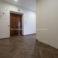 Продам квартиру, 23 Августа ул. , 2 кім., 42 м², капитальный ремонт 