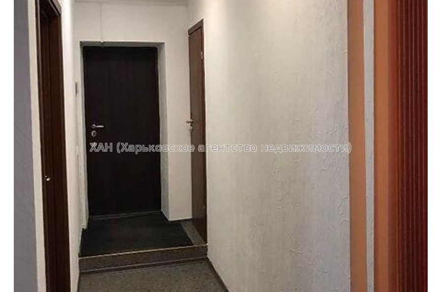 Продам квартиру, 23 Августа ул. , 2 кім., 42 м², капитальный ремонт 