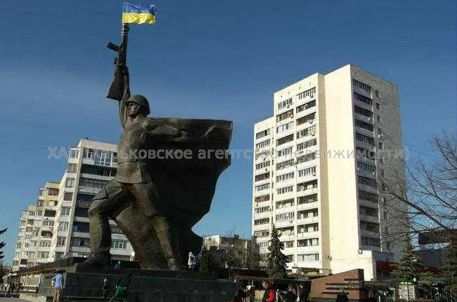 Продам квартиру, 23 Августа ул. , 2  ком., 46 м², без ремонта 