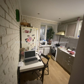 Продам квартиру, Отакара Яроша ул. , 2  ком., 49 м², капитальный ремонт