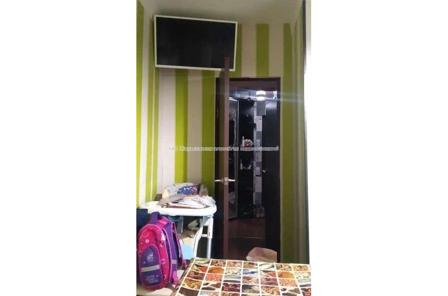 Продам квартиру, Александровский просп. , 1  ком., 40 м², косметический ремонт 