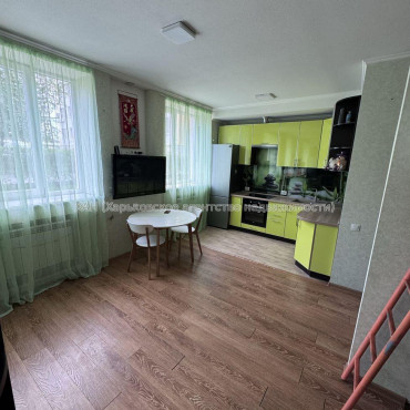 Продам квартиру, Новоалександровская ул. , 1 кім., 30 м², капитальный ремонт 