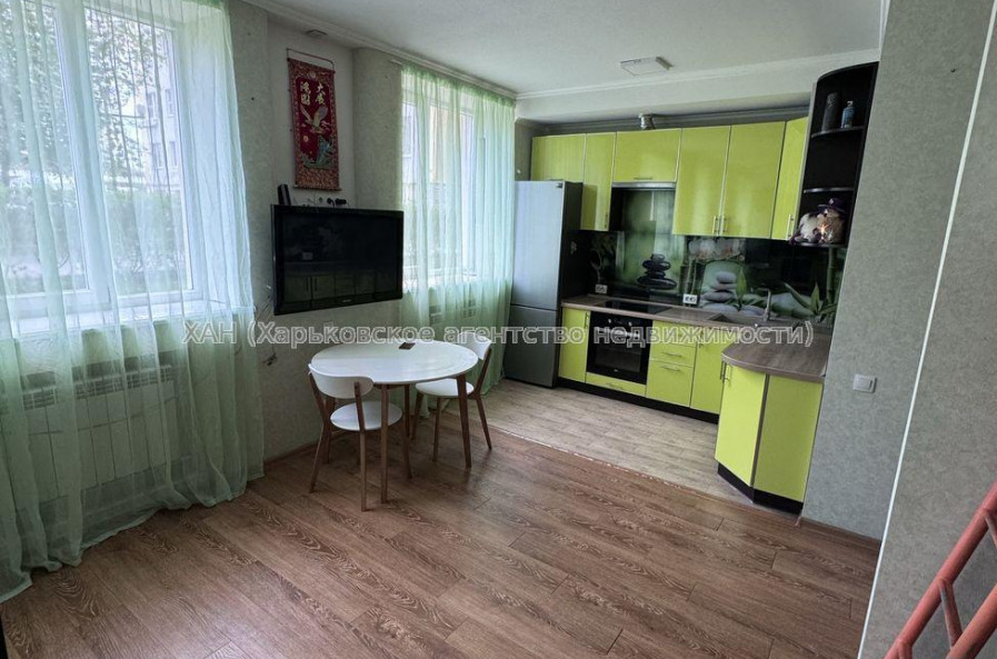 Продам квартиру, Новоалександровская ул. , 1 кім., 30 м², капитальный ремонт 