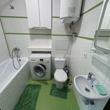 Продам квартиру, Новоалександровская ул. , 1  ком., 30 м², капитальный ремонт 