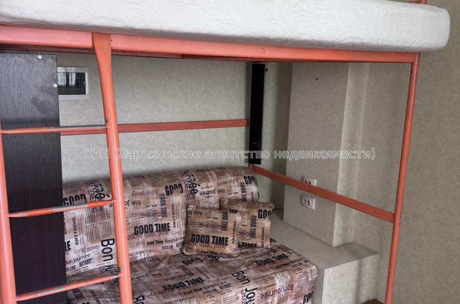 Продам квартиру, Новоалександровская ул. , 1  ком., 30 м², капитальный ремонт 