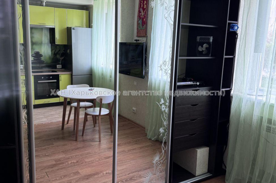 Продам квартиру, Новоалександровская ул. , 1  ком., 30 м², капитальный ремонт 