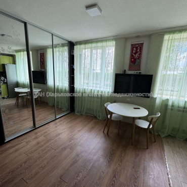 Продам квартиру, Новоалександровская ул. , 1  ком., 30 м², капитальный ремонт 