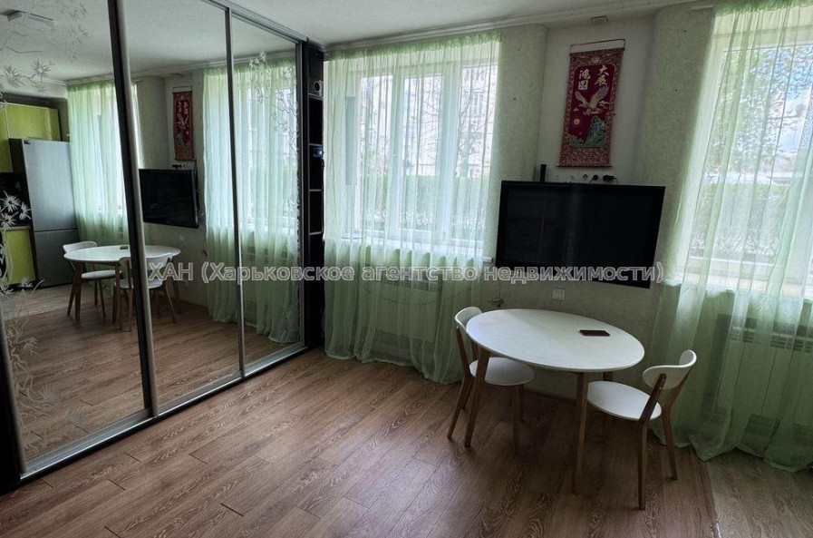 Продам квартиру, Новоалександровская ул. , 1  ком., 30 м², капитальный ремонт 