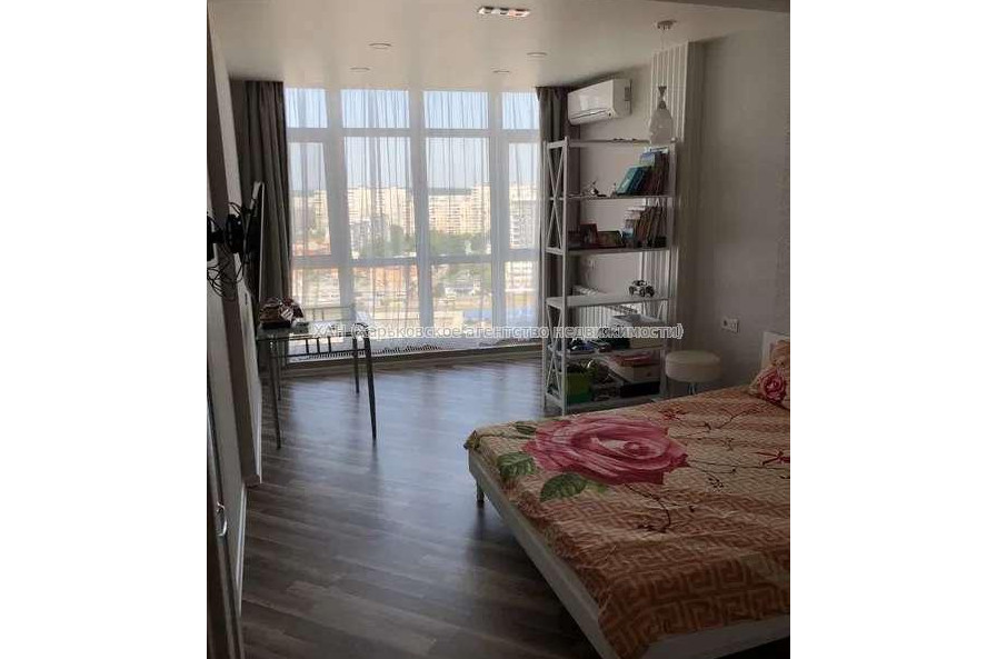 Продам квартиру, Григоровское шоссе , 1 кім., 50 м², евроремонт 