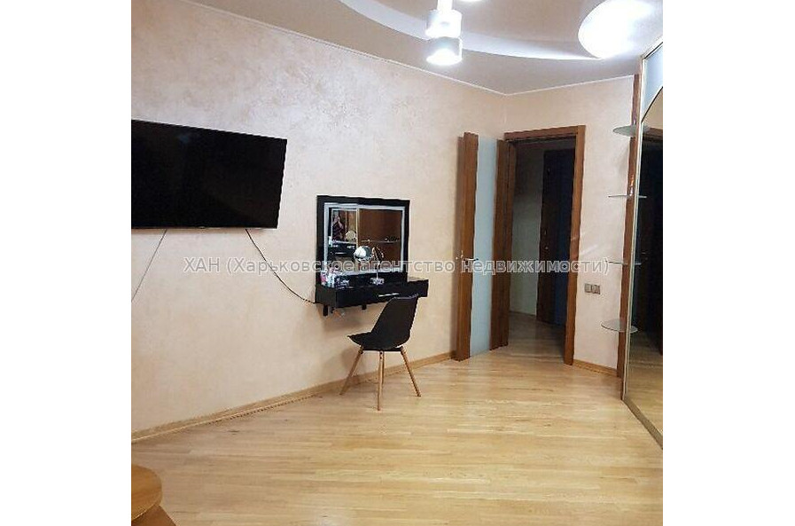 Продам квартиру, Чернышевская ул. , 4 кім., 150 м², авторский дизайн 