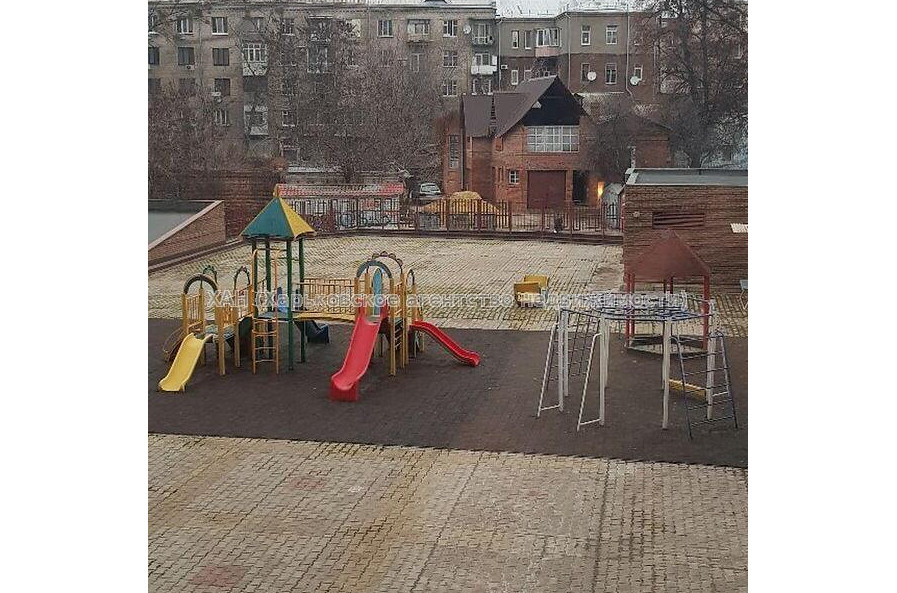 Продам квартиру, Чернышевская ул. , 4 кім., 150 м², авторский дизайн 