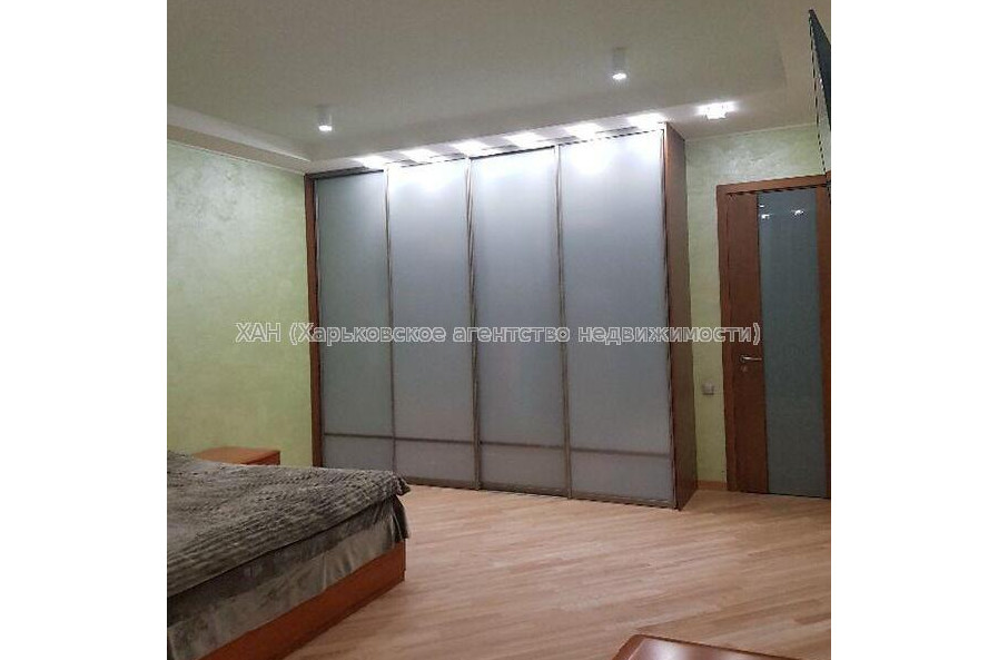 Продам квартиру, Чернышевская ул. , 4 кім., 150 м², авторский дизайн 