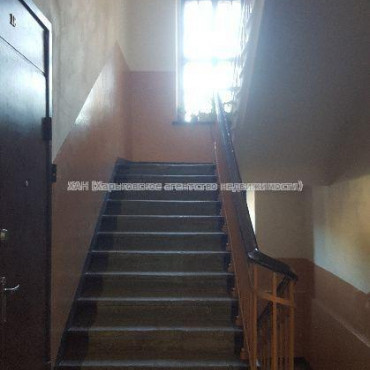 Продам квартиру, Кандаурова ул. , 3  ком., 85 м², косметический ремонт 