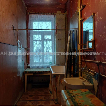 Продам квартиру, Кандаурова ул. , 3  ком., 85 м², косметический ремонт 