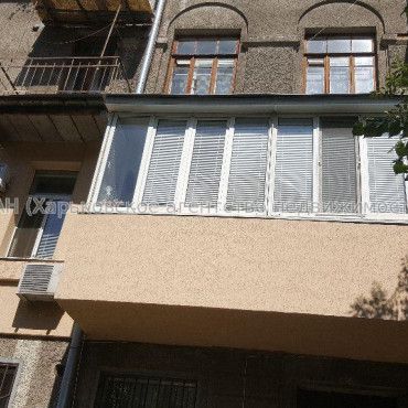Продам квартиру, Кандаурова ул. , 3  ком., 85 м², косметический ремонт 