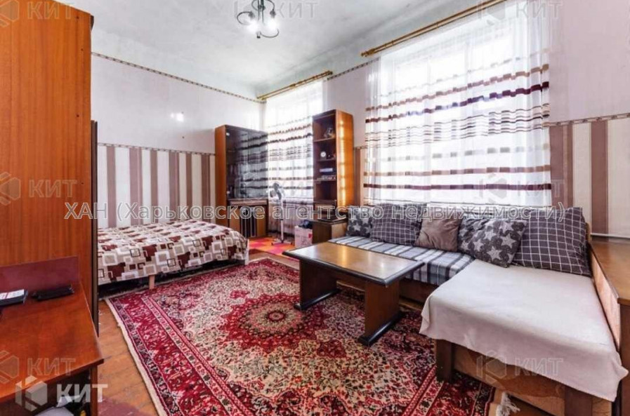 Продам квартиру, Кандаурова ул. , 3 кім., 85 м², косметический ремонт 