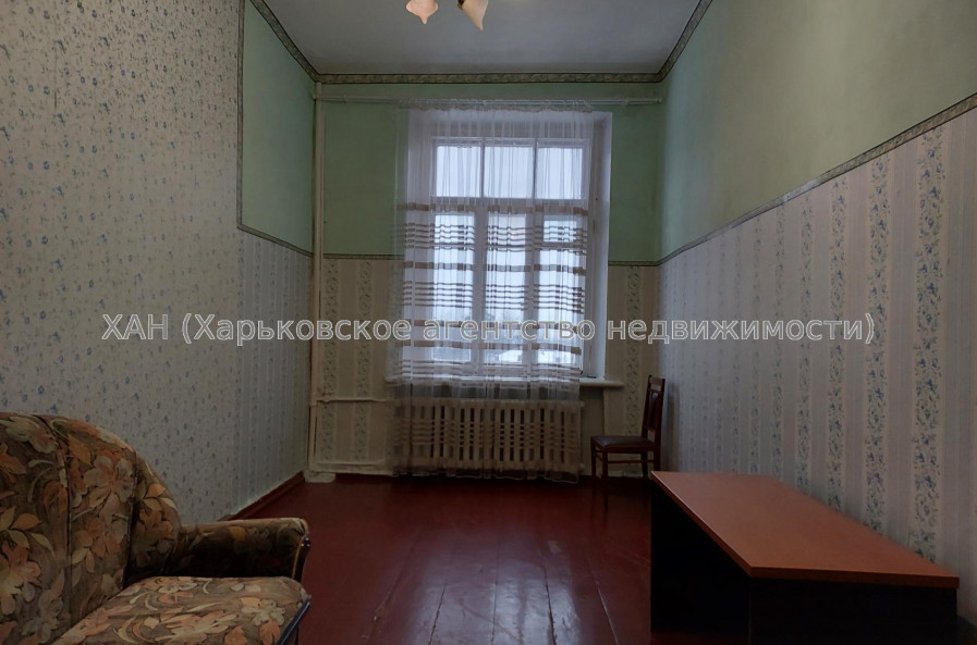 Продам квартиру, Кандаурова ул. , 3 кім., 85 м², косметический ремонт 