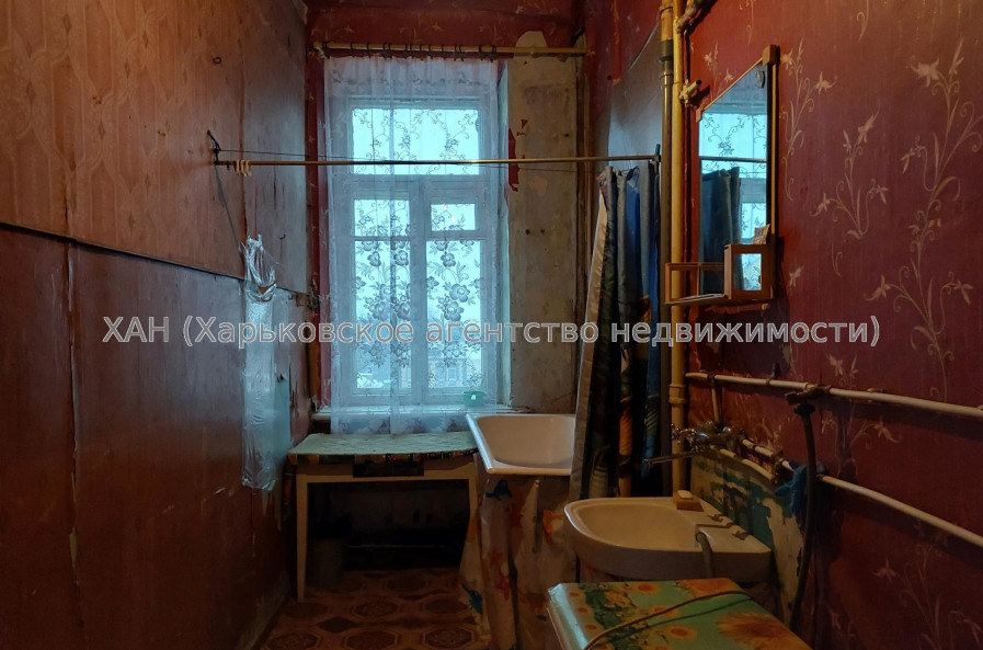 Продам квартиру, Кандаурова ул. , 3 кім., 85 м², косметический ремонт 