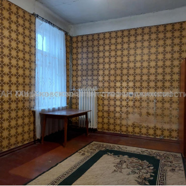 Продам квартиру, Кандаурова ул. , 3  ком., 85 м², косметический ремонт 