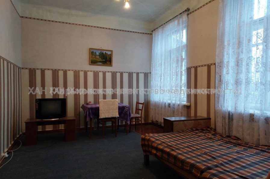 Продам квартиру, Кандаурова ул. , 3 кім., 85 м², косметический ремонт 