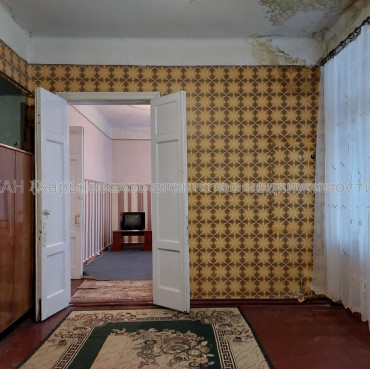 Продам квартиру, Кандаурова ул. , 3  ком., 85 м², косметический ремонт 