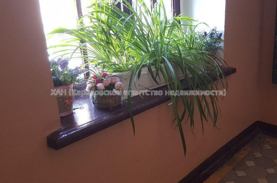 Продам квартиру, Кандаурова ул. , 3 кім., 85 м², косметический ремонт 