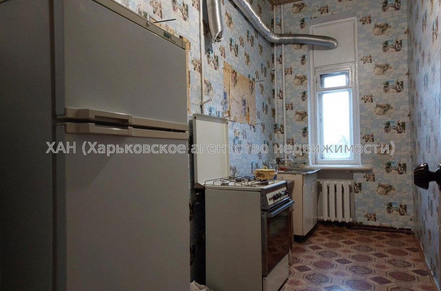 Продам квартиру, Кандаурова ул. , 3 кім., 85 м², косметический ремонт 