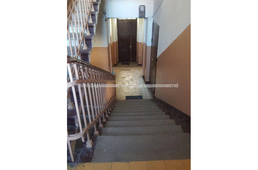 Продам квартиру, Кандаурова ул. , 3 кім., 85 м², косметический ремонт 