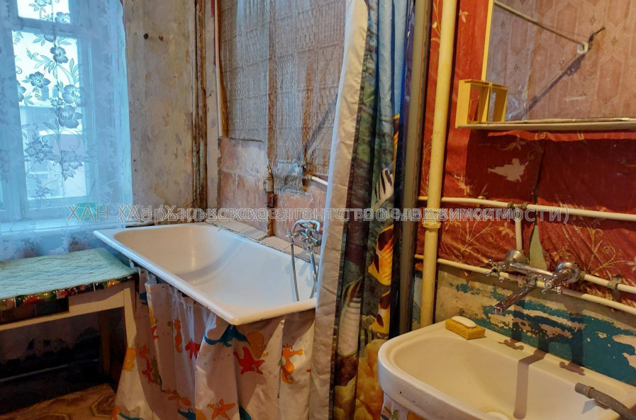 Продам квартиру, Кандаурова ул. , 3 кім., 85 м², косметический ремонт 