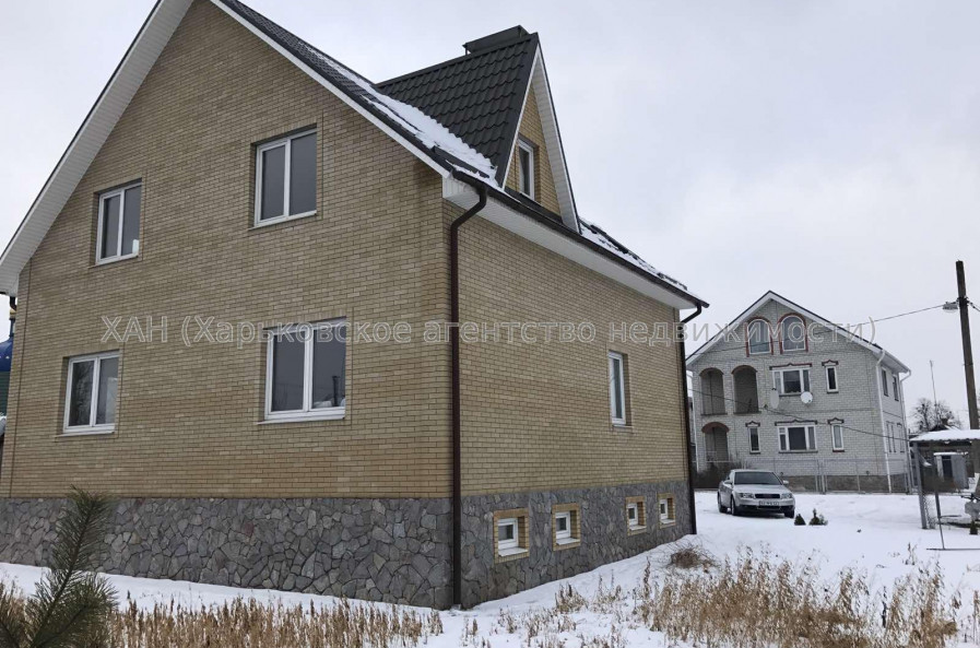 Продам дом, 262 м², 9 сот., без ремонта 