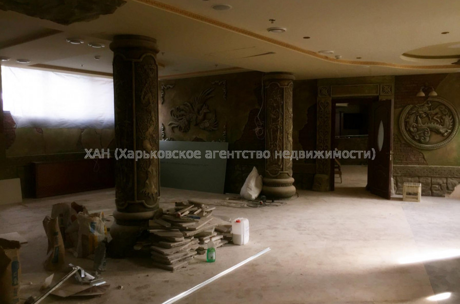 Сдам нежилую недвижимость, объект сервиса , 6  ком., 400 м²
