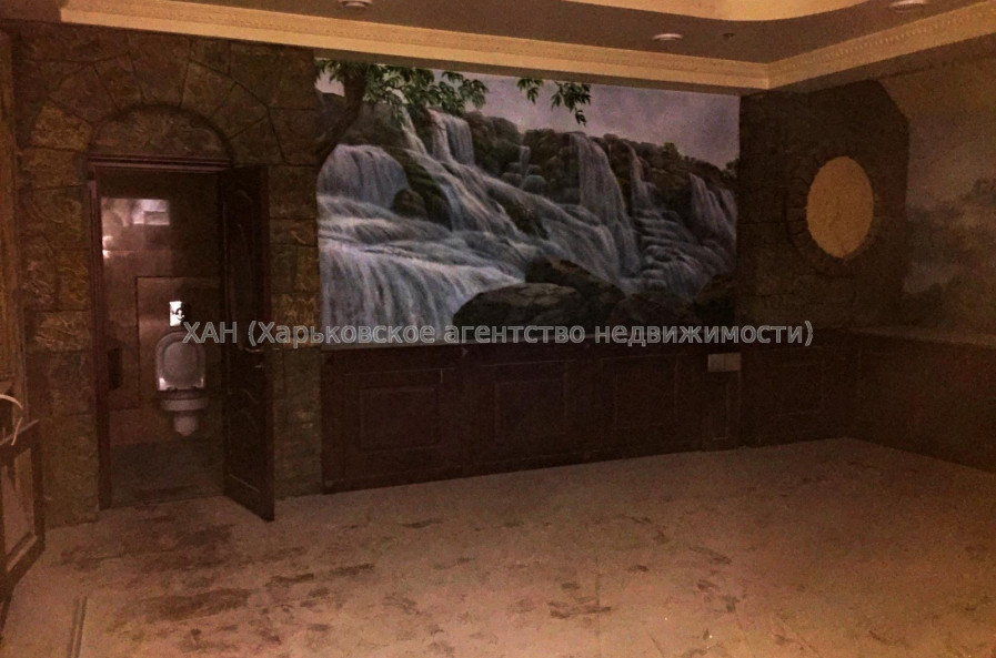 Сдам нежилую недвижимость, объект сервиса , 6  ком., 400 м²