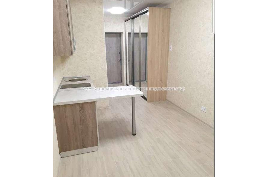 Продам квартиру, Веселая ул. , 1 кім., 19 м², капитальный ремонт 