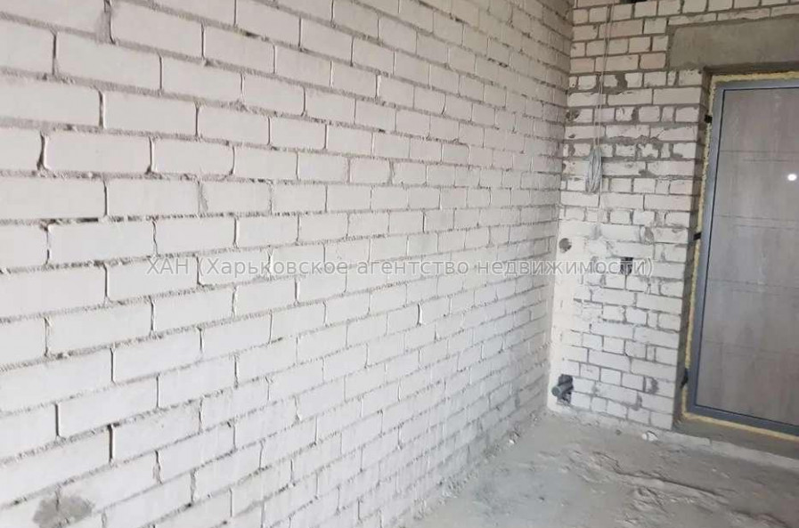 Продам квартиру, Авиахимическая ул. , 1 кім., 20 м², без внутренних работ 